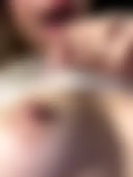 SweetBunnyGF's Live Sex Cam Show