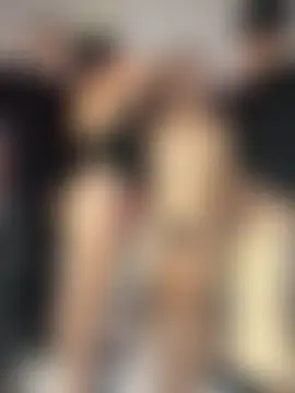 royalgirls_x's Webcam Show