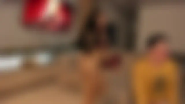 Office_Naughty_Girl's Live Sex Cam Show