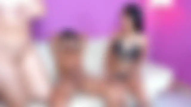 crylatinas' Live Sex Cam Show