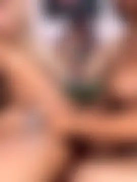 Suyin_squirt22's Webcam Show