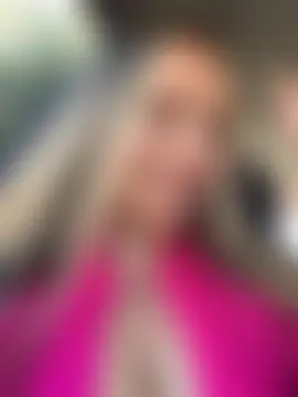 Mona_Plus' Webcam Show