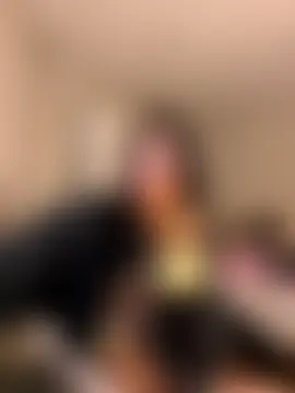 SafeinouterSpace's Webcam Show