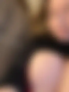 curvyflawless' Live Sex Cam Show