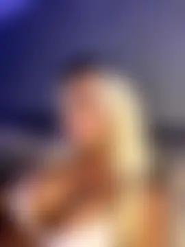 MaisieMae's Live Sex Cam Show