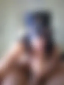 amalia202555's Live Sex Cam Show