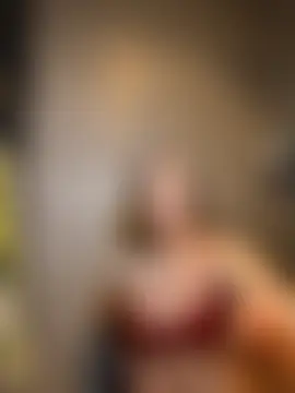 DirtyyoungIna's Live Sex Cam Show