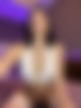 Miss_Elia's Live Sex Cam Show