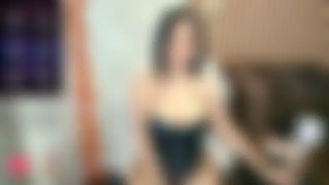 AvahLuxxe's Webcam Show