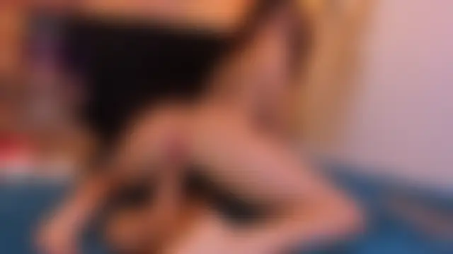 Emily_brown04's Webcam Show