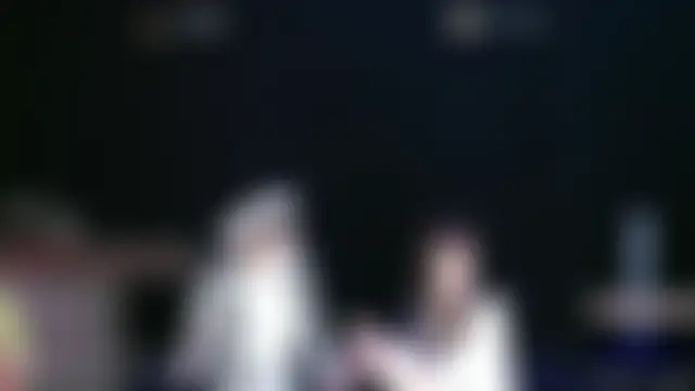 MHe-002's Webcam Show