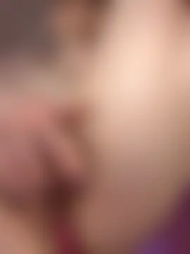 HugeBoobsAlice's Webcam Show