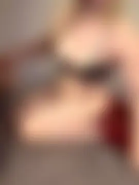 xoxokayy18's Webcam Show