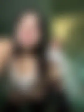 MiraReach's Live Sex Cam Show