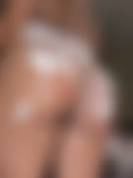 Kiki_hammyy's Live Sex Cam Show