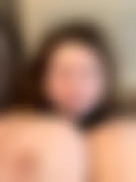 curvyflawless' Live Sex Cam Show