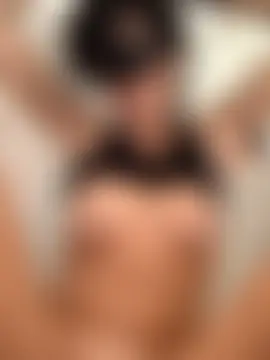 EmySkinny85's Live Sex Cam Show