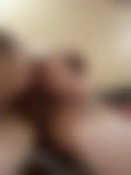 vika2323's Live Sex Cam Show