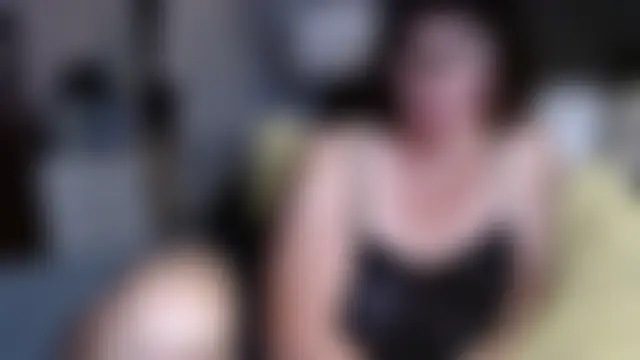 BigbustedBrenda's Live Sex Cam Show