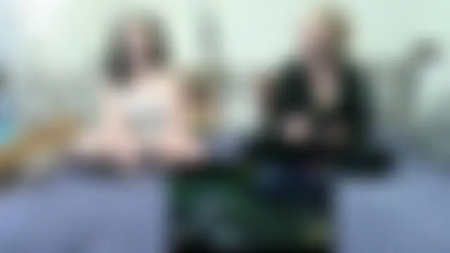 ShyAndHappyCdns' Webcam Show