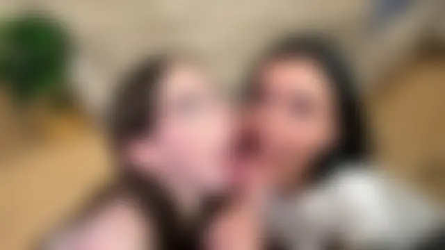 Kelly_Berry__'s Live Sex Cam Show