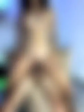 young_liza's Live Sex Cam Show