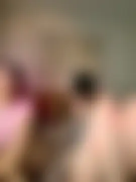 littlebitchesss' Live Sex Cam Show