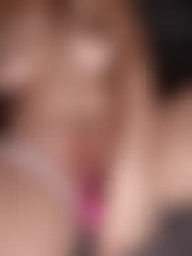 SilvyaStar's Live Sex Cam Show