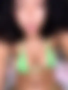 Kiki_hammyy's Webcam Show