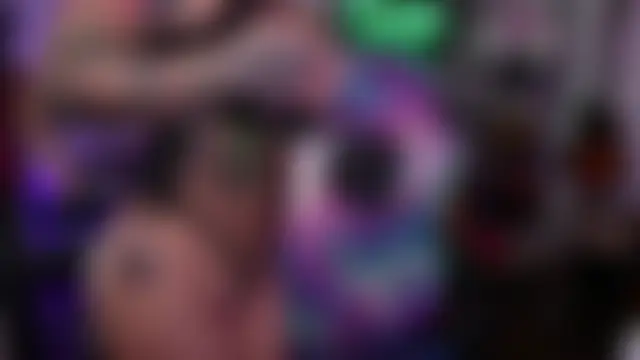 CharletteWebb's Live Sex Cam Show