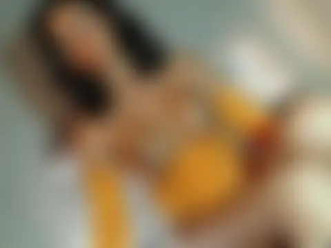 girl_in_black28's Webcam Show