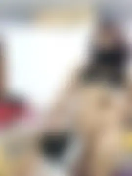 hot_wife_35's Live Sex Cam Show