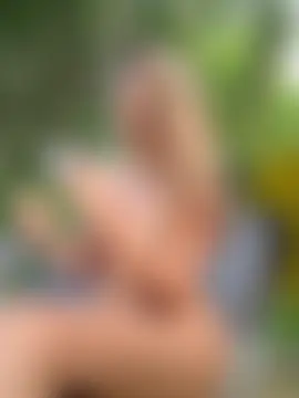 Bella-Grace's Live Sex Cam Show