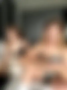 Nura_n_Sarah's Live Sex Cam Show