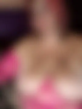 Courdles' Live Sex Cam Show