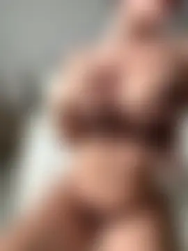 tina1your1's Webcam Show