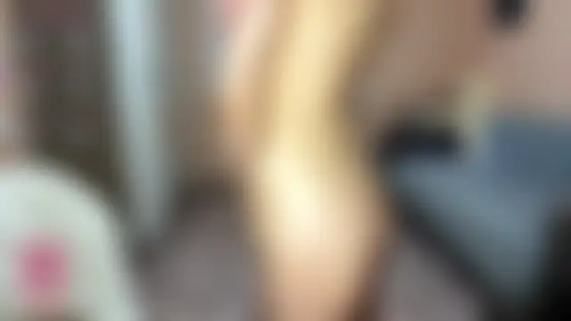 ElgaBlumer's Live Sex Cam Show