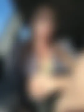 Mona_Plus' Webcam Show