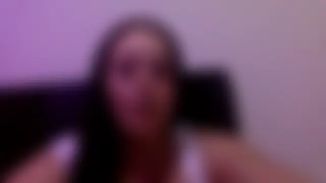 juicyfruitsxxx's Webcam Show