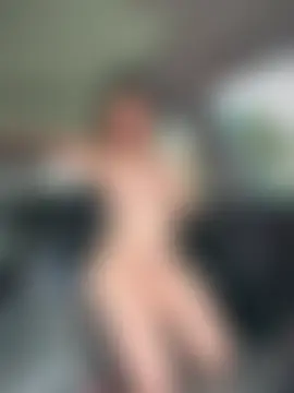 Alirawrz's Live Sex Cam Show