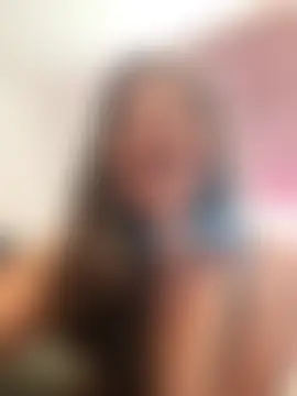 emma_tour's Webcam Show