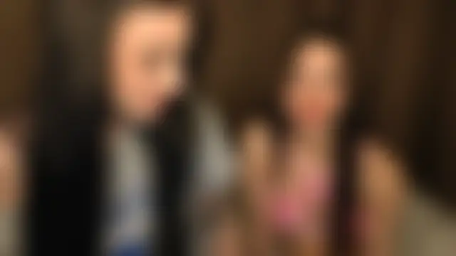 LisaAndDenis' Live Sex Cam Show