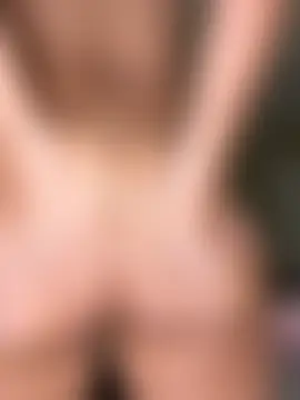 Kiki_hammyy's Webcam Show