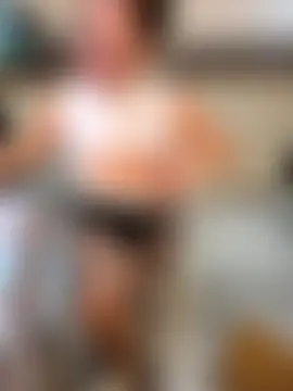 Melody73's Live Sex Cam Show