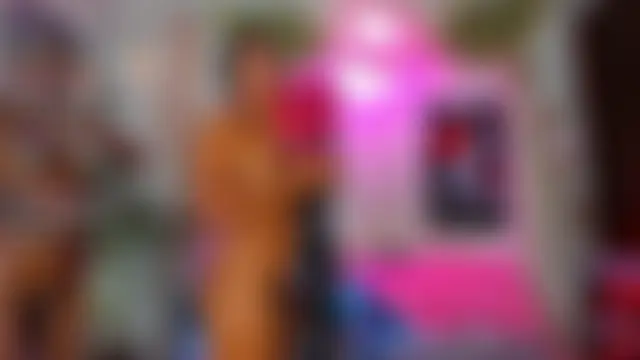 madams_worker's Live Sex Cam Show