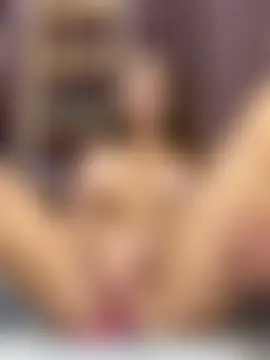 AllaTousNew's Live Sex Cam Show