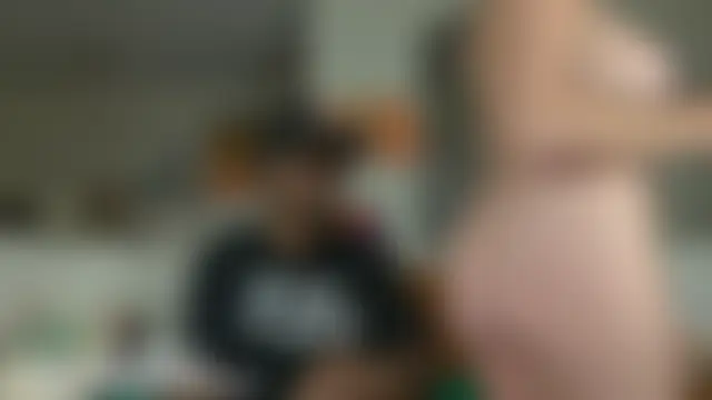 boomboomr00m's Webcam Show