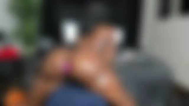 naughty_bigass' Webcam Show