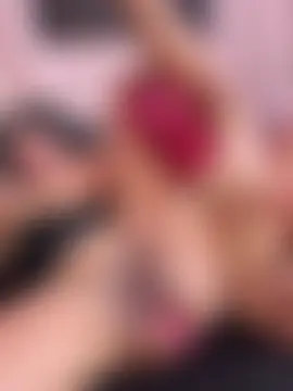 Suyin_squirt22's Webcam Show