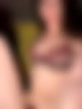 MilaBee's Webcam Show